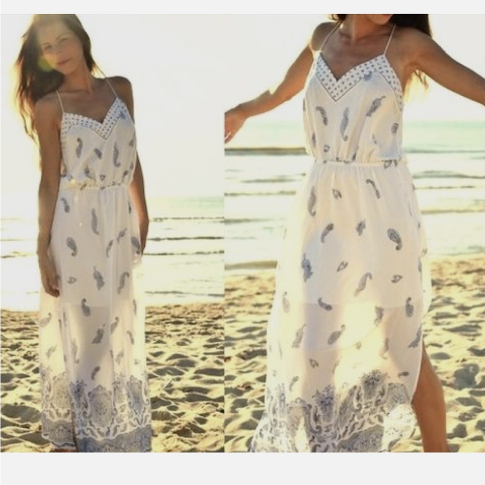 • Club Monaco • Women’s Silk Paisley Maxi Dress White and Blue  4 - Picture 2 of 5
